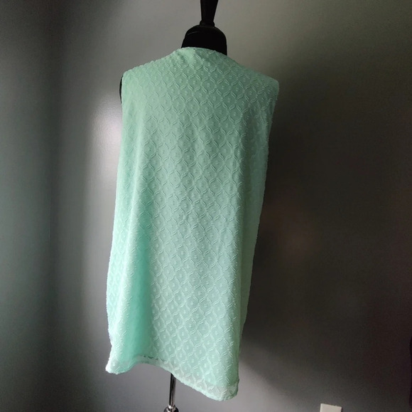 *NWT* Vince Camuto Mosaic Seas Tank - Picture 3 of 4